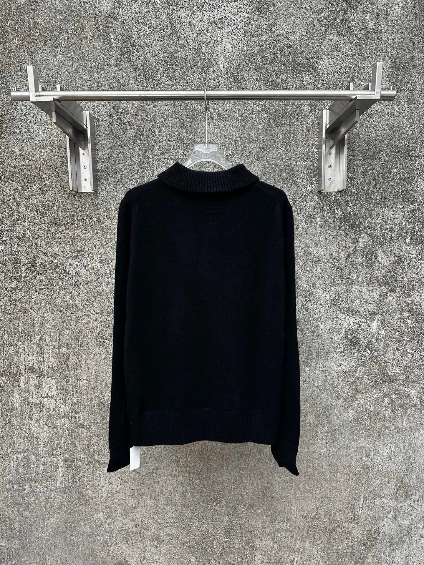 ZEGNA Yellow Classic ， 。 ， ， 。 ， 。 Authentic， 。 ， Versatile。 Size：S M L XL